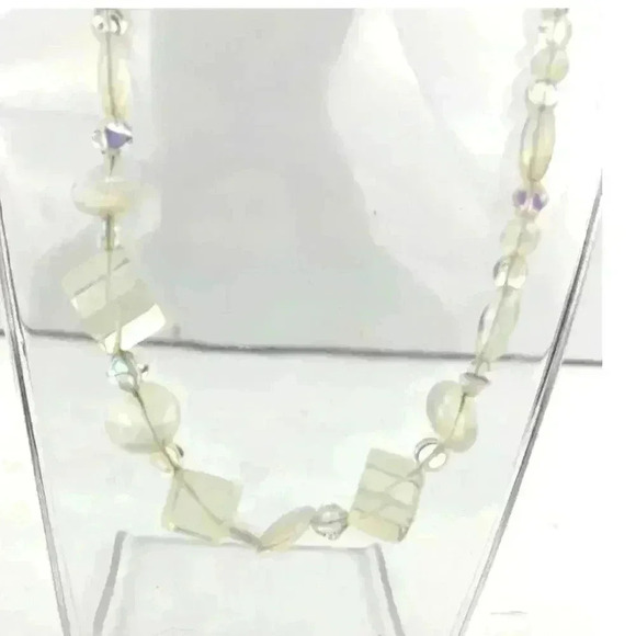 Moonstone Glass Chunky Beaded Necklace Iridescent Cube Silver Tone 16" - Picture 16 of 16